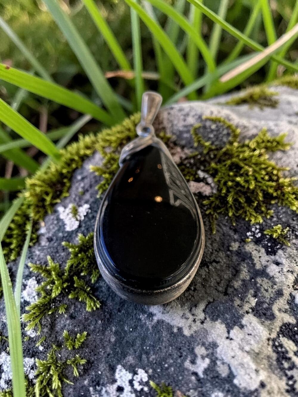 Vintage Sterling Silver Black Teardrop Onyx Pendant Cabochon Drop Design